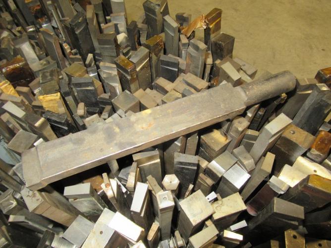 UTENSILI STOZZATURA   DT